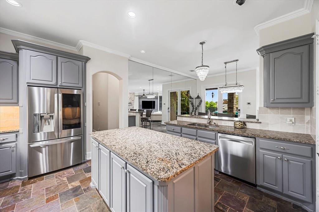 Las Lomas - Residential