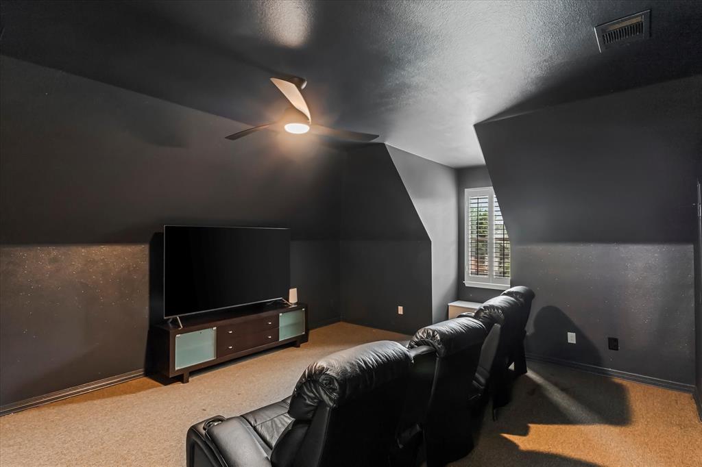 Las Lomas - Residential