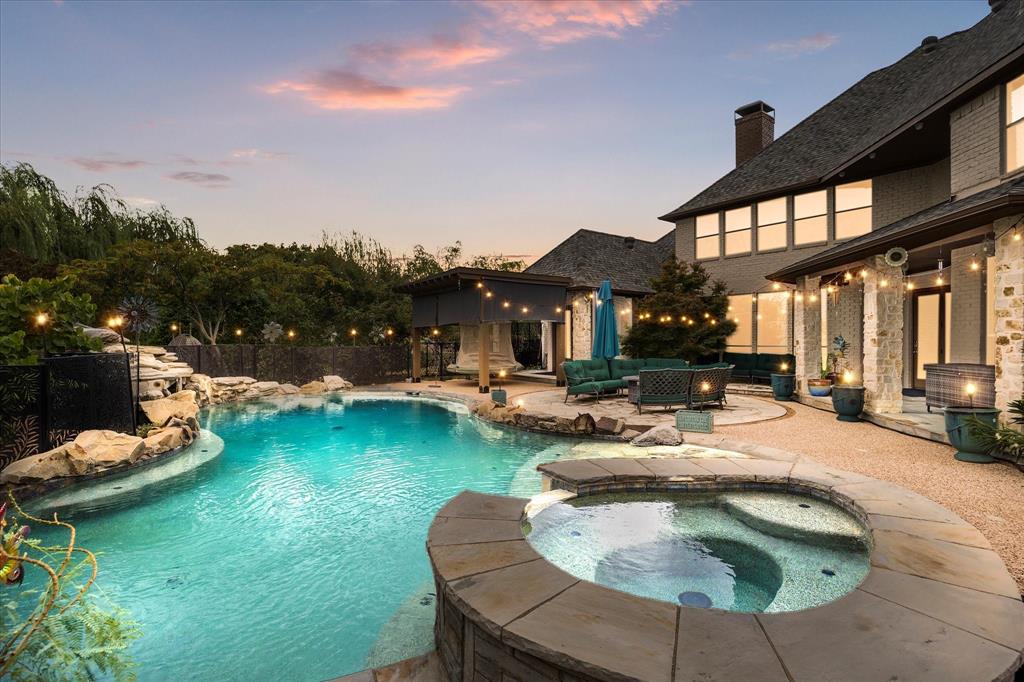 Las Lomas - Residential