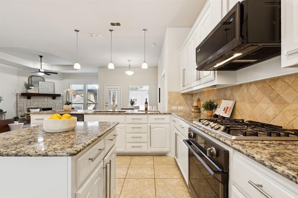 10325 Roatan Trail