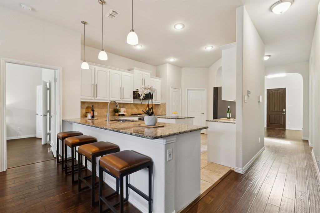 10325 Roatan Trail