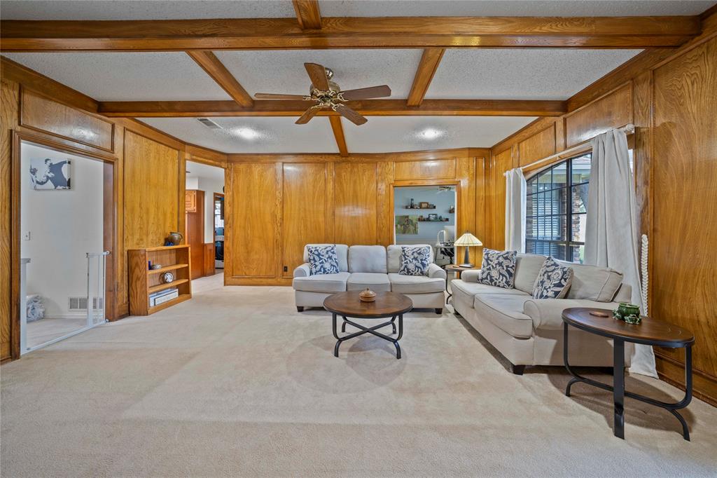 2829 Lawndale Drive