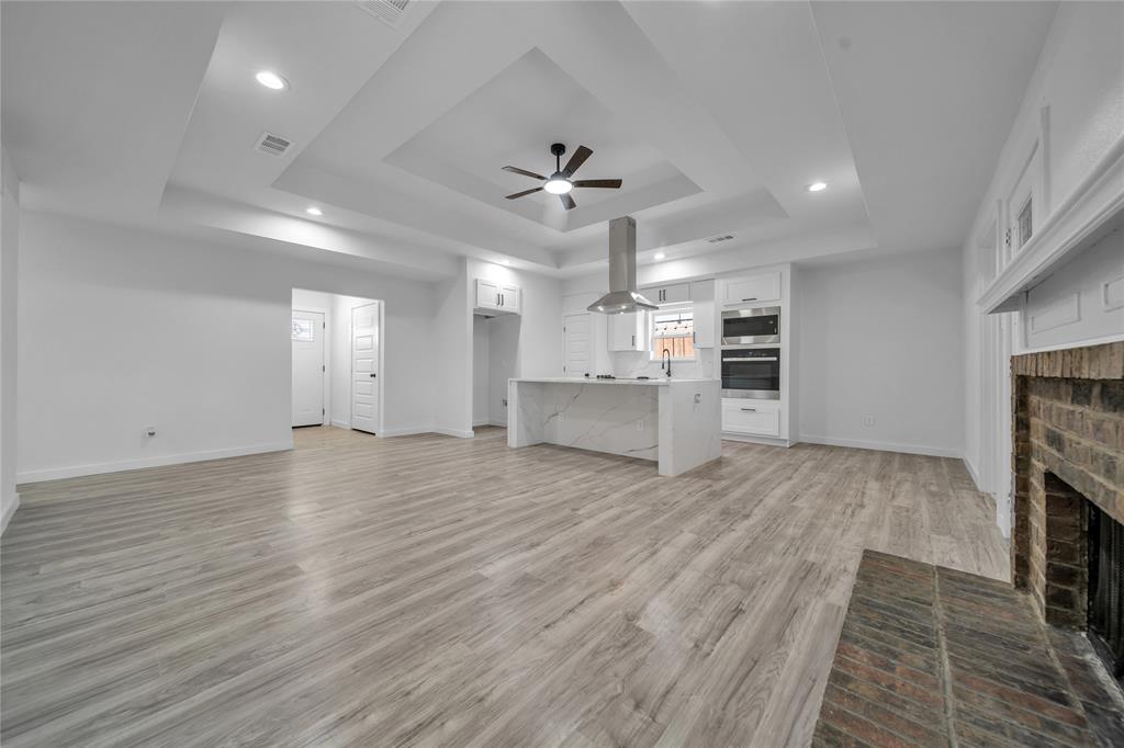 3901 Glengate Drive