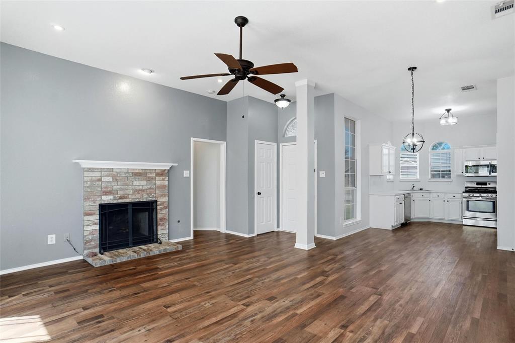 Photo of 910 York Street, Forney, TX 75126 (MLS # 21393373)