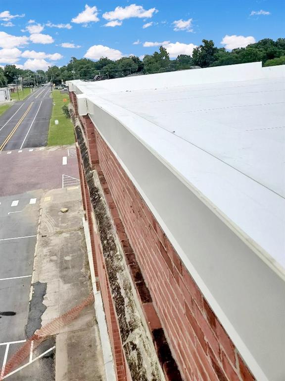 opt Denison - Commercial Sale