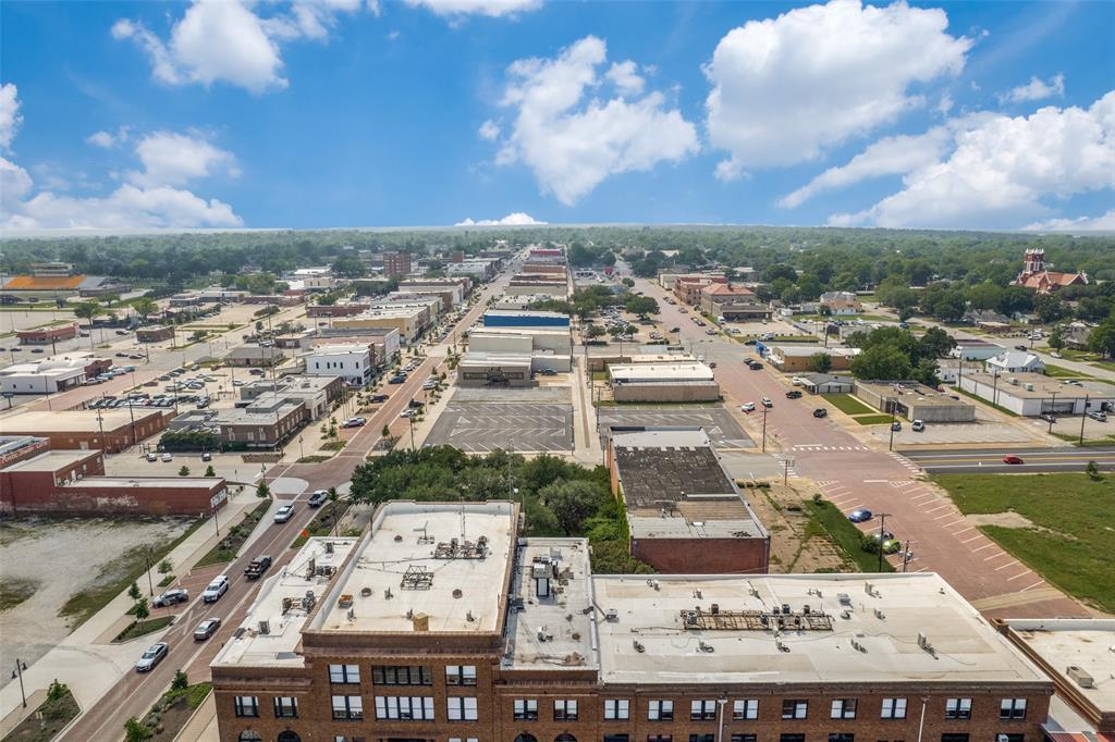 opt Denison - Commercial Sale