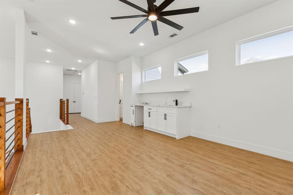 FRUITDALE ACRES 3 - Residential