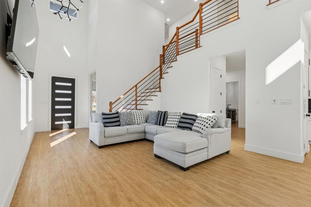 FRUITDALE ACRES 3 - Residential