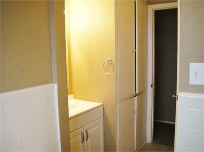 Skyline Add 01 Sec 01 - Residential Lease