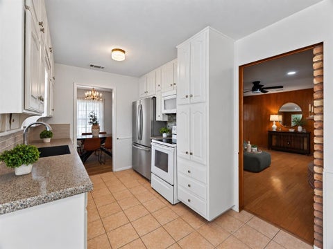 Tiny photo for 520 Circleview Drive N, Hurst, TX 76054 (MLS # 21390234)