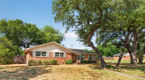 Tiny photo for 520 Circleview Drive N, Hurst, TX 76054 (MLS # 21390234)