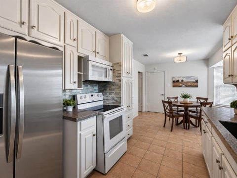 Tiny photo for 520 Circleview Drive N, Hurst, TX 76054 (MLS # 21390234)
