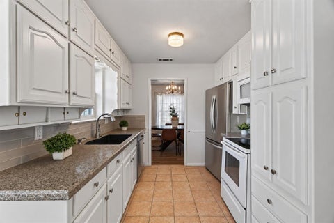 Tiny photo for 520 Circleview Drive N, Hurst, TX 76054 (MLS # 21390234)