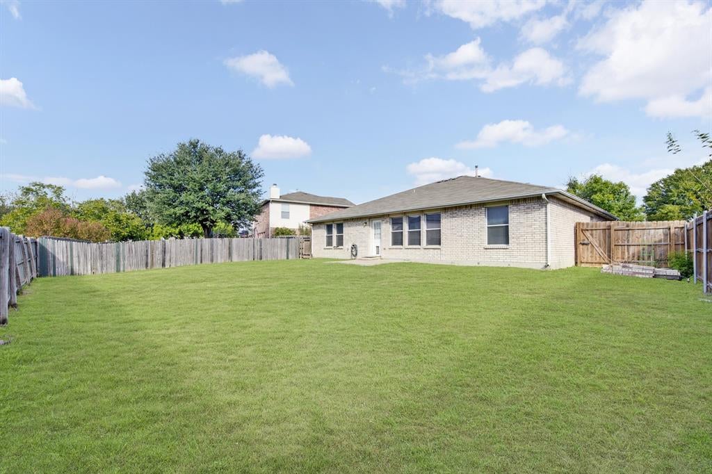 729 Raven Drive