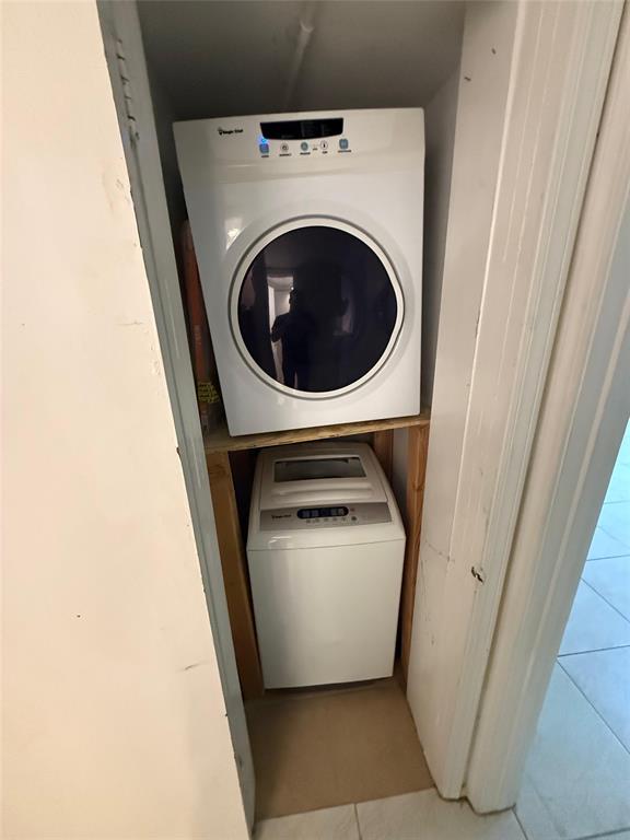 Burgundy Condo - Residential