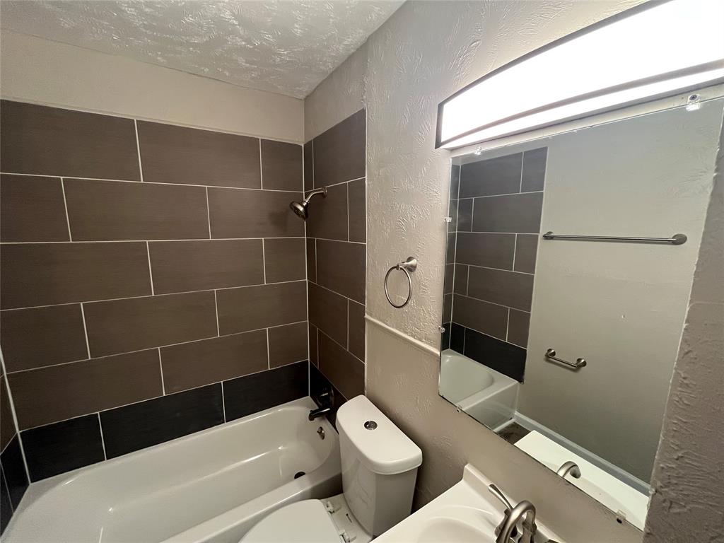 Wynnewood Park - Residential Lease