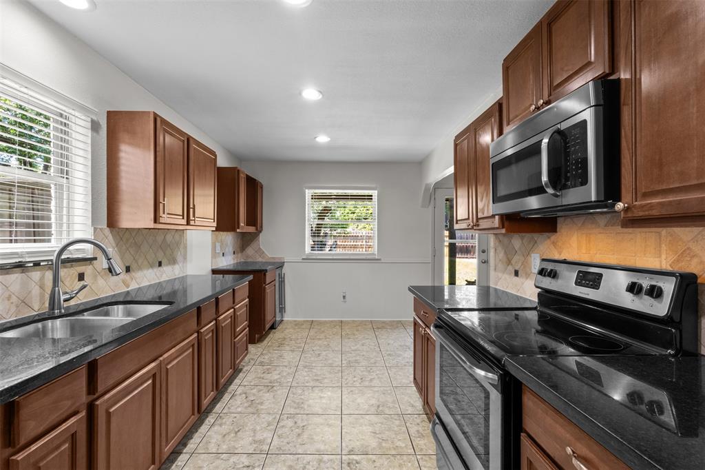 BRAEBURN GLEN 1 - Residential