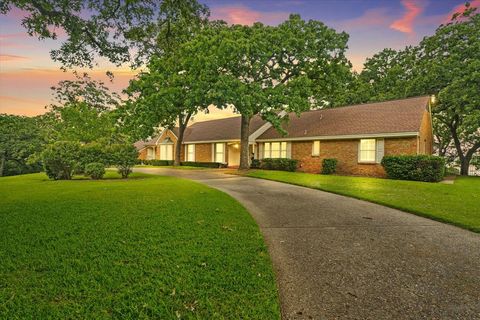 1407 Ridgecrest Circle Denton TX 76205