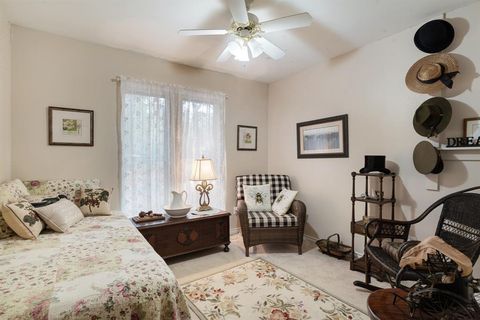 Tiny photo for 180 CR 43350, Paris, TX 75462 (MLS # 21100234)