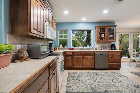 Tiny photo for 180 CR 43350, Paris, TX 75462 (MLS # 21100234)