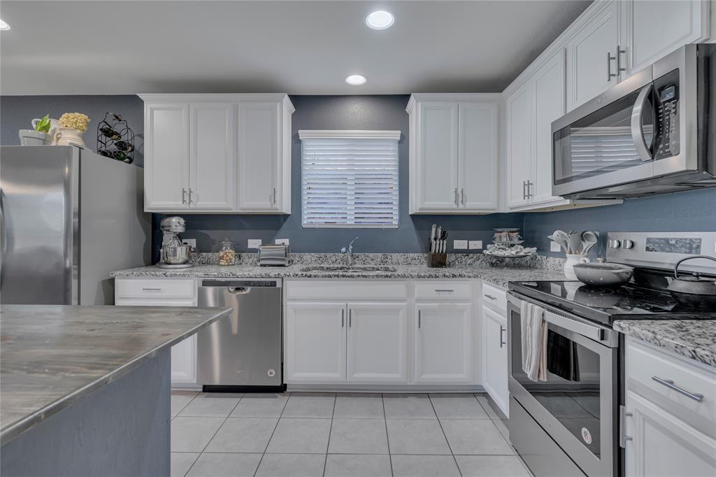 Devonshire Village 4a & 4b1 - Residential Lease