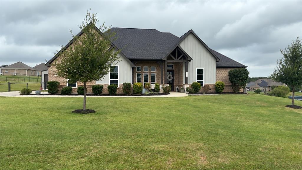 Photo of 450 Christian Way, Azle, TX 76020 (MLS # 21391770)