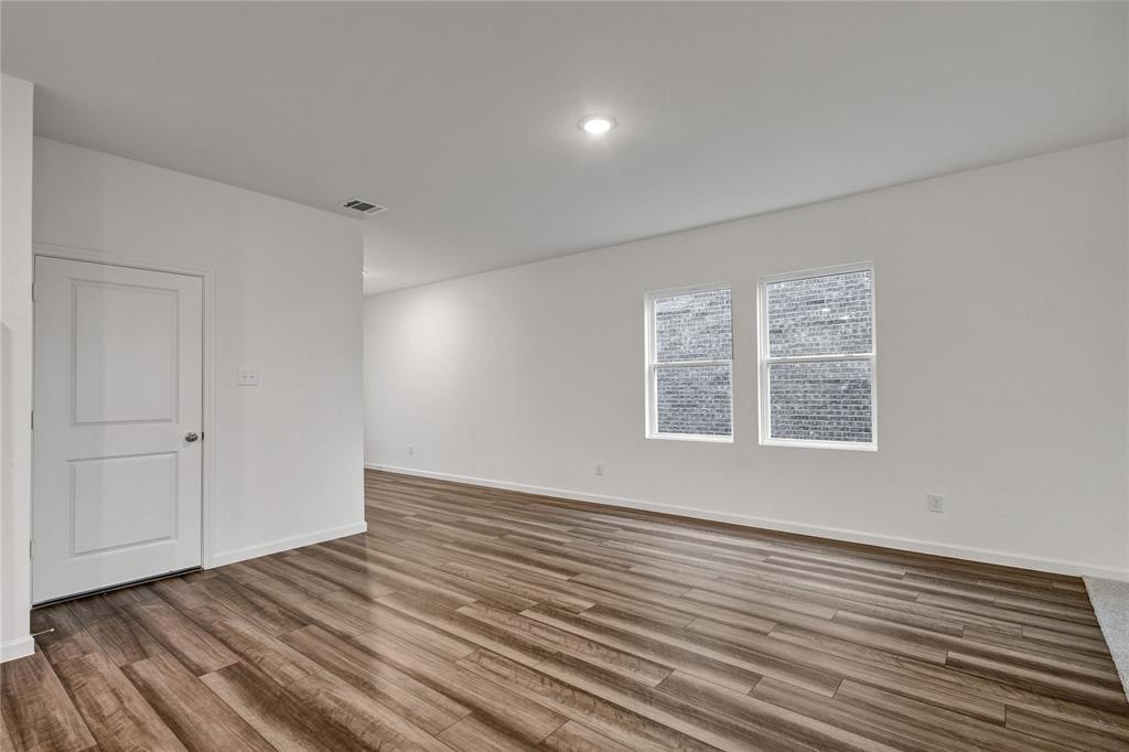 Coyote Meadows Phase 1B - Residential Lease