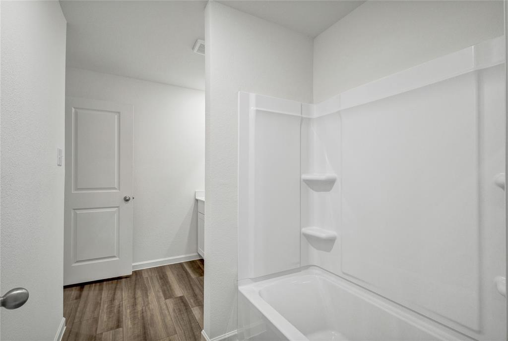 Coyote Meadows Phase 1B - Residential Lease