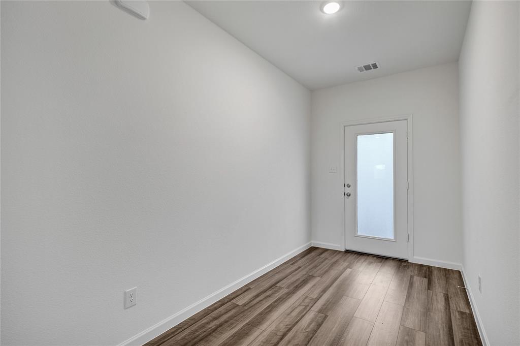 Coyote Meadows Phase 1B - Residential Lease