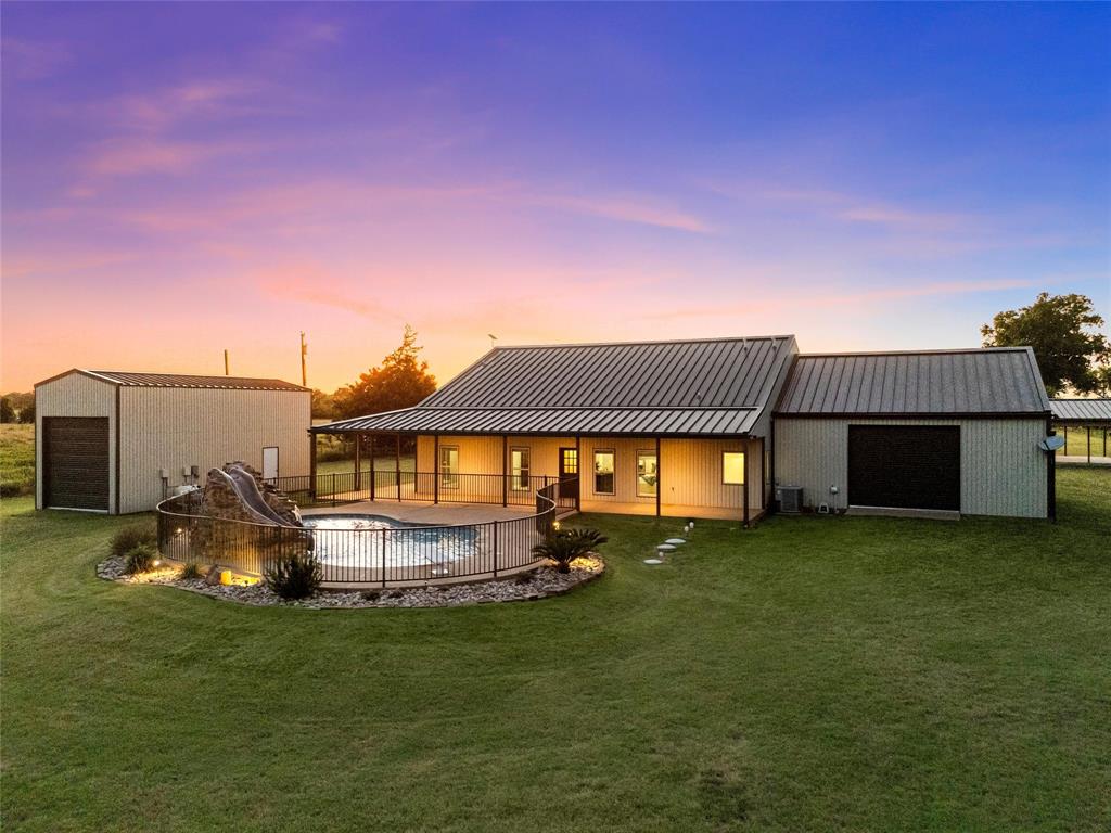 225 County Road 423