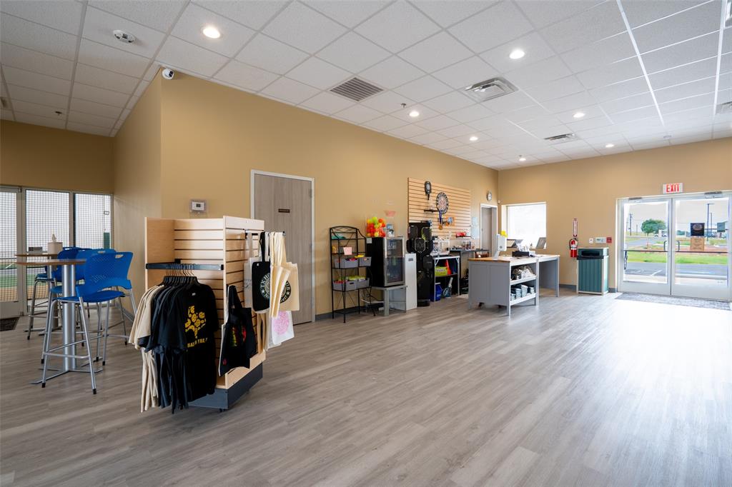 Corridor 51 Business Center - Commercial Sale