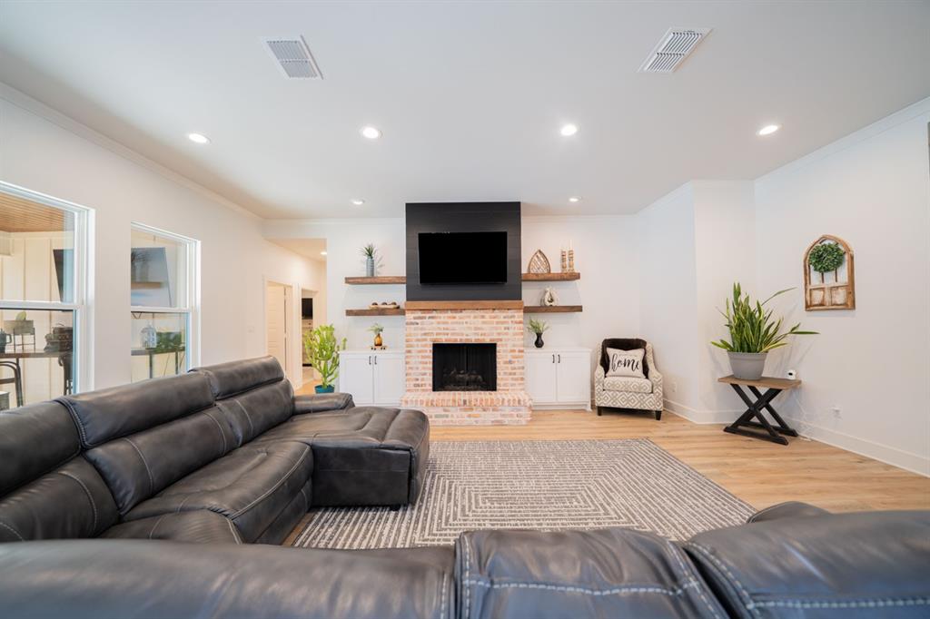 Stallion Lake Ranch - Residential