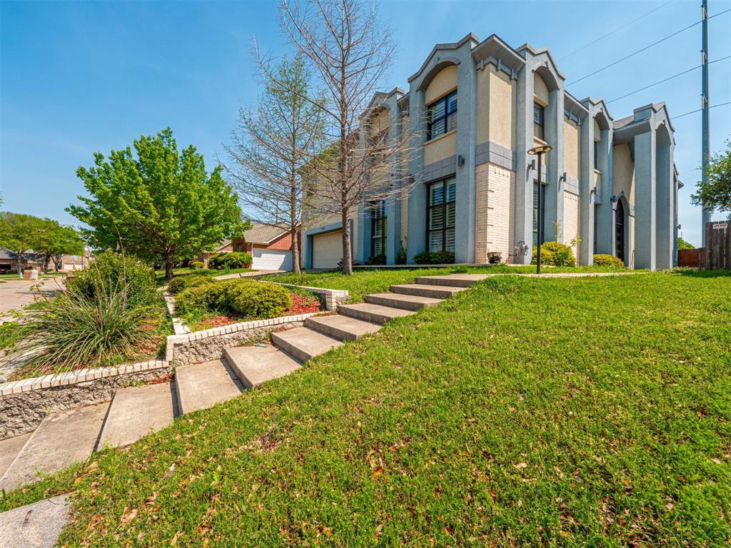 7114 Woodsprings Drive