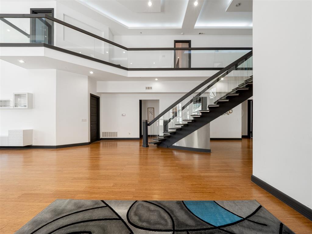 7114 Woodsprings Drive