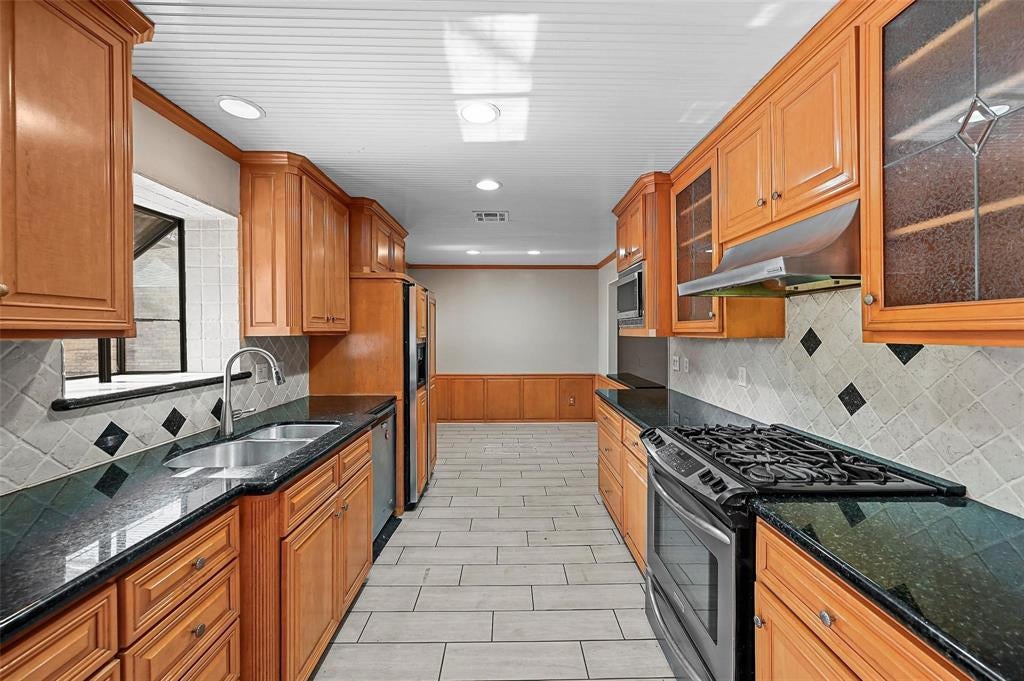 412 Spinner Road
