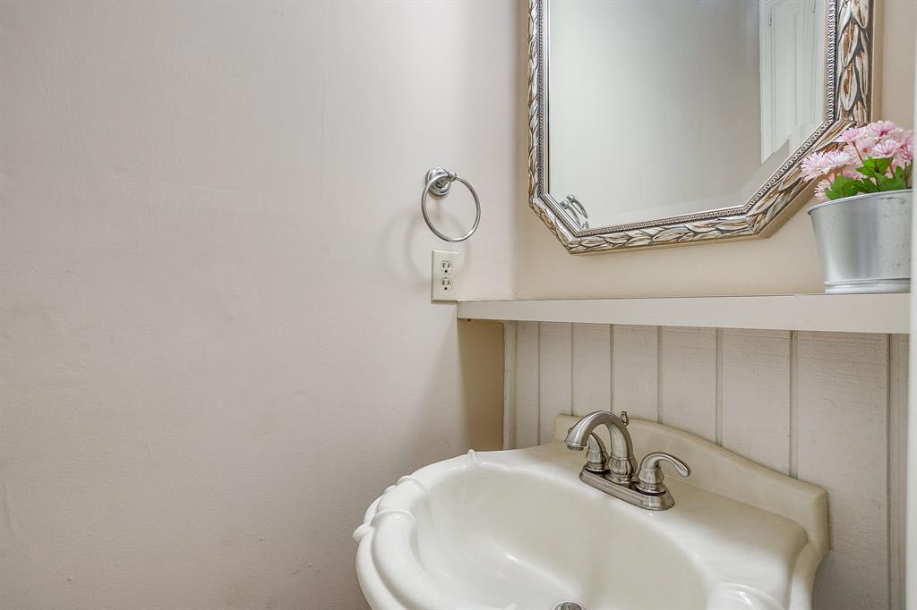 Pecan Acres Condo - Residential