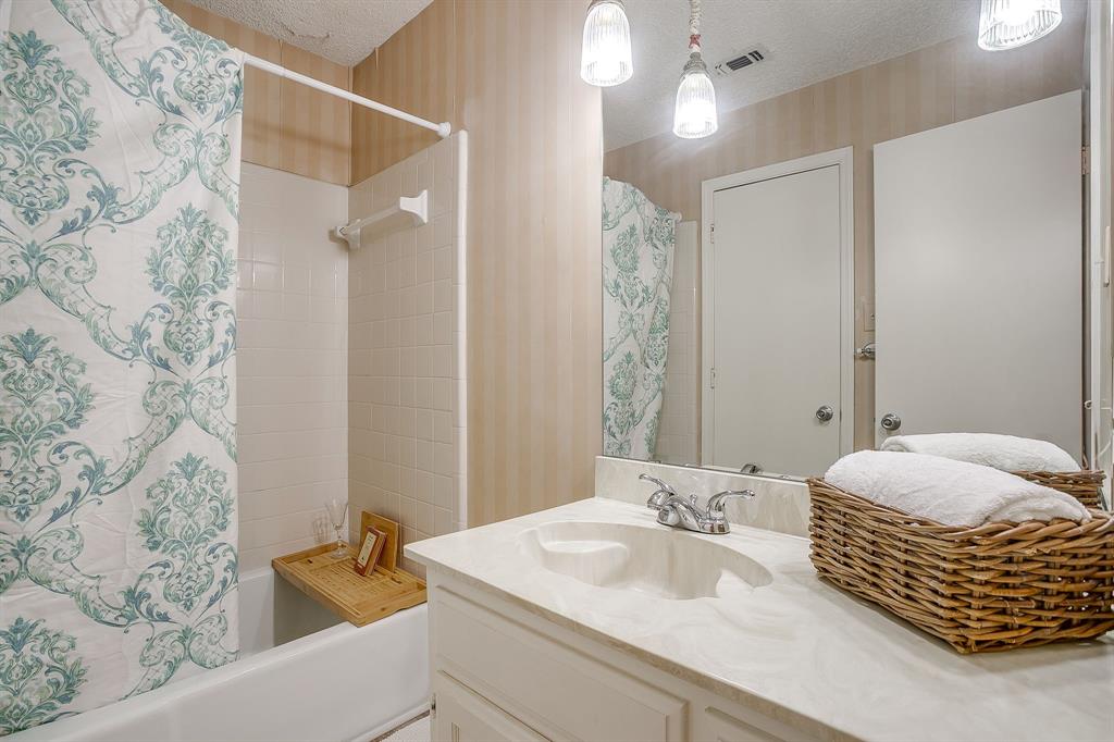 Pecan Acres Condo - Residential