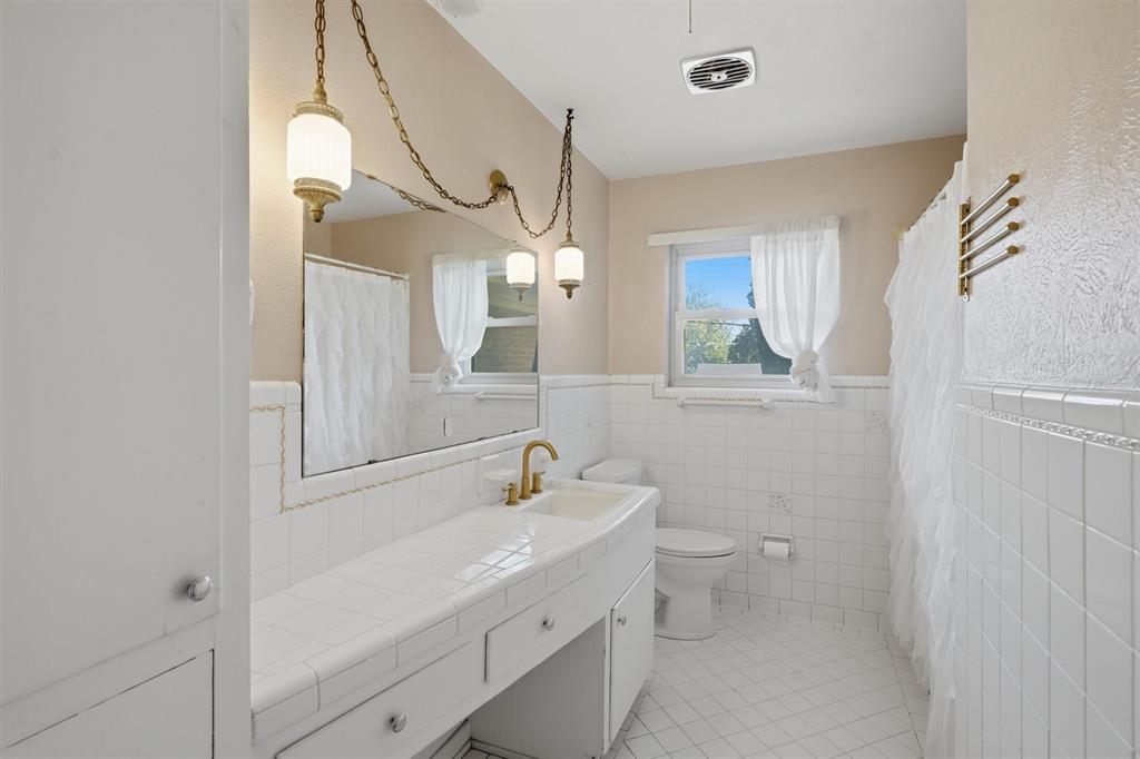 Brooks-Moreland Add - Residential
