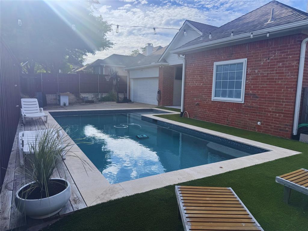 11721 Waterford Lane