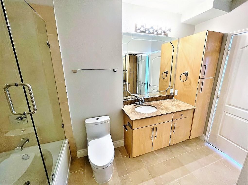 Renaissance On Turtle Creek Condo - Residential Lease