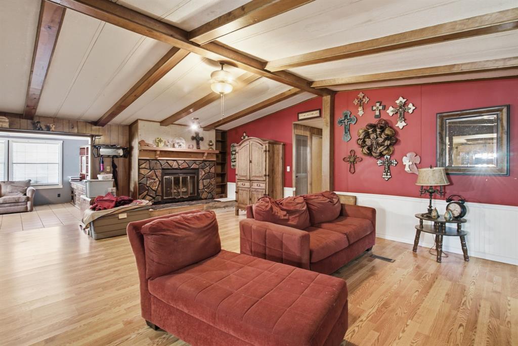 816 W Ayers Avenue