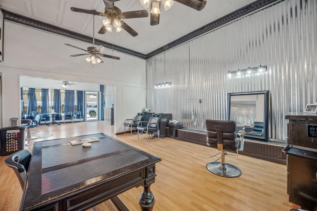 Orig Deleon - Commercial Sale