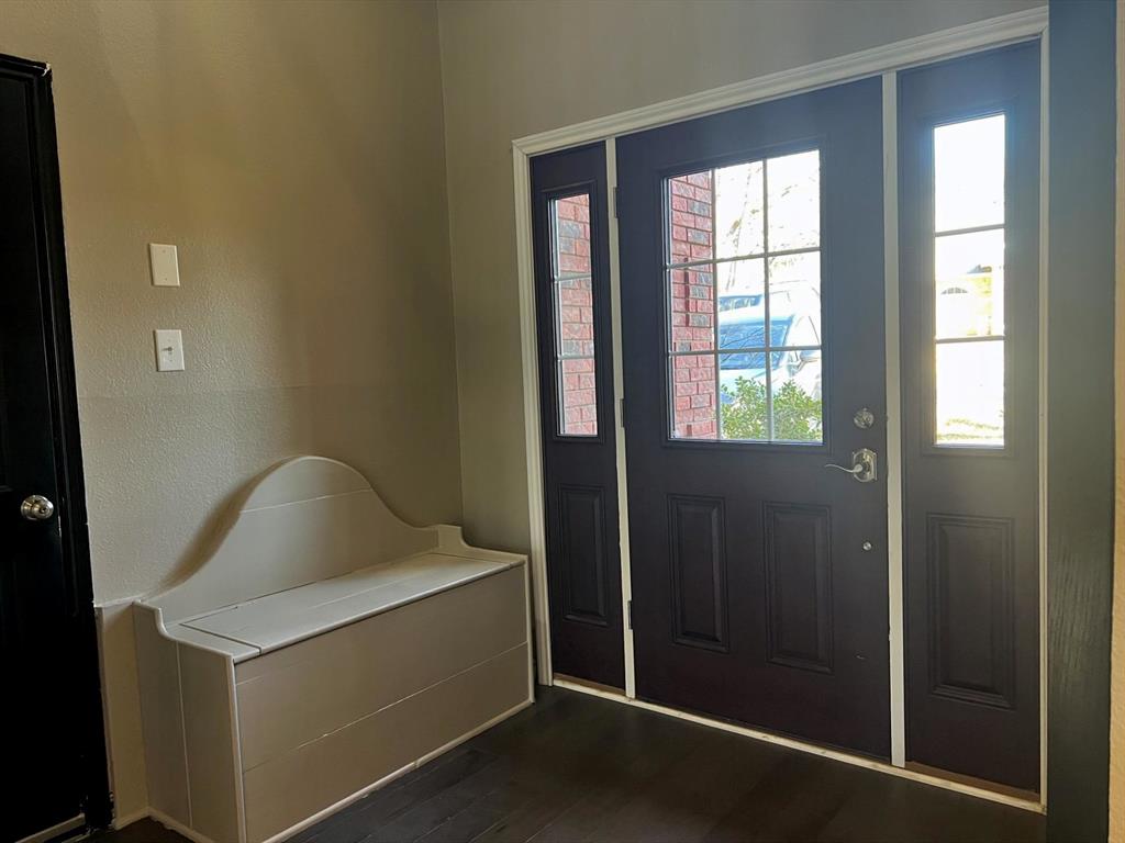 2480 Glen Ridge Drive