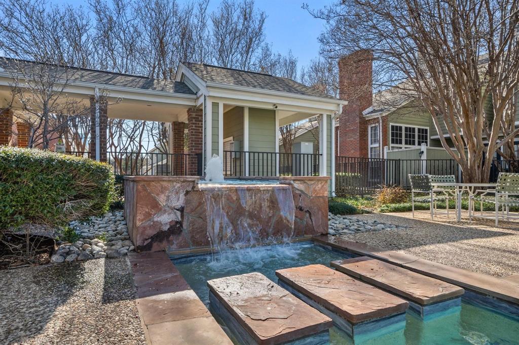 Bent Trail Twnhms - Residential