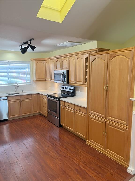 Bent Trail Twnhms - Residential