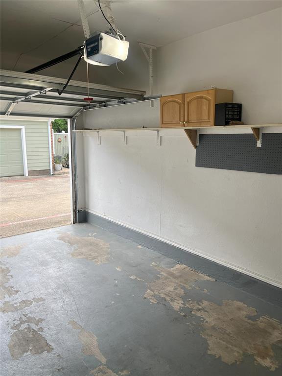 Bent Trail Twnhms - Residential