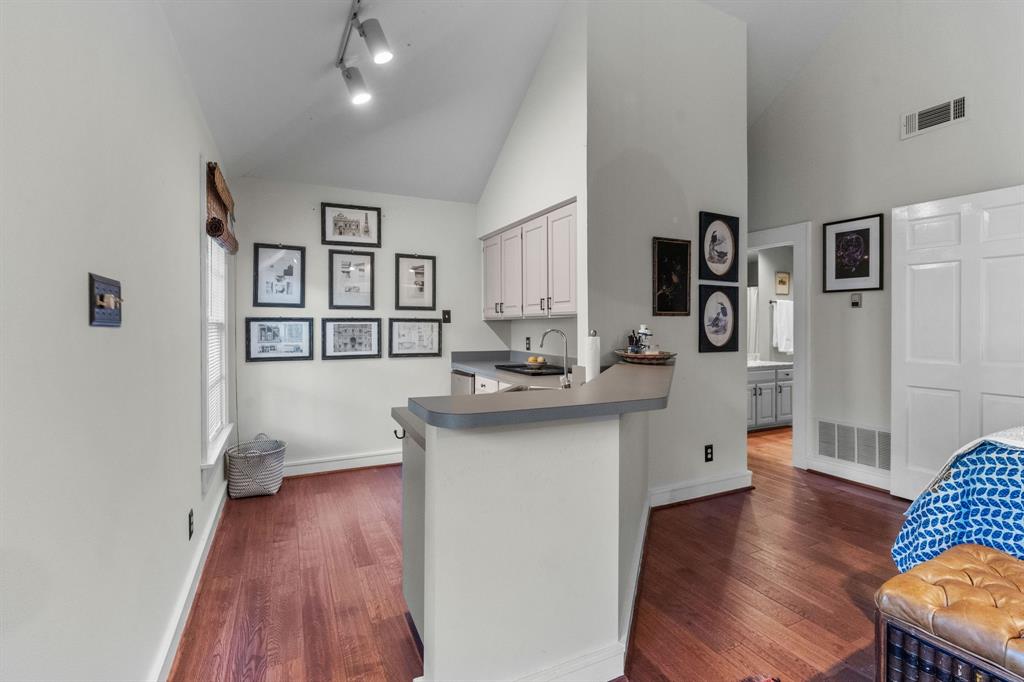 Chamberlain Arlington Heights 1st - Residential