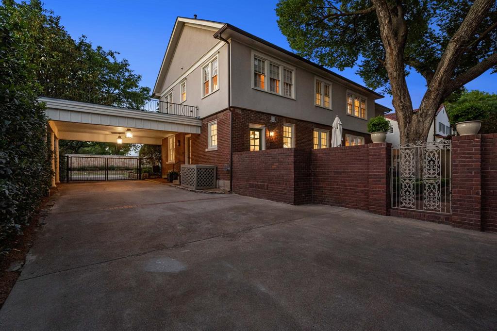 Chamberlain Arlington Heights 1st - Residential