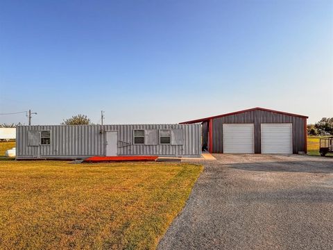 350 Summerfield Court E Springtown TX 76082