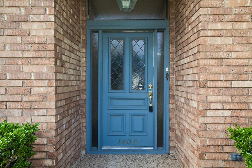 1409 Geneva Lane